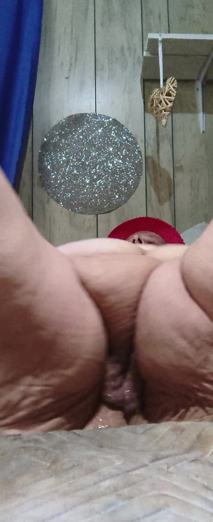 HerculesnVENUS: Everyone's Watching This Whore Cumming Nonstopping