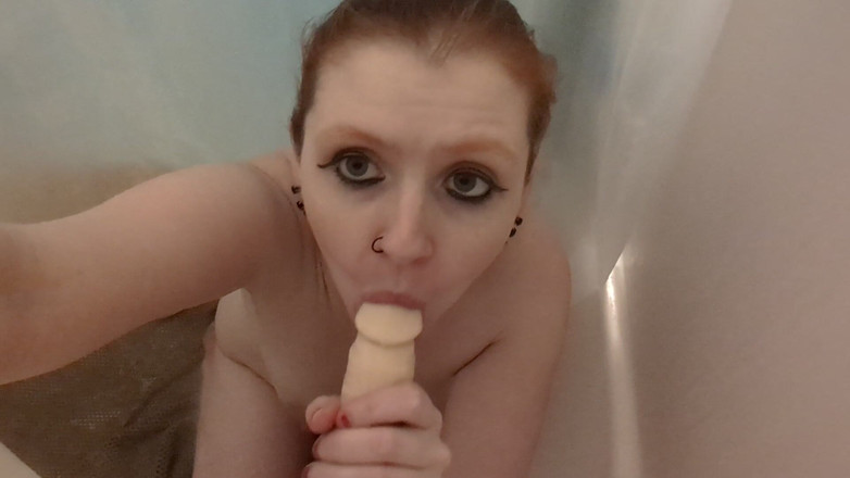 Sin Spice by Sophia Sinclair and Jasper Spice: Je zuigen onder de douche