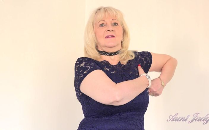 Aunt Judy's: Auntjudys - Getting to Know Busty Blonde GILF Katie Wish