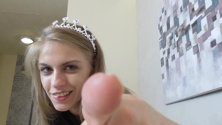 Femdom Austria: POV Dirty Nose and Ear Wax Slave of Princess Kirstin!
