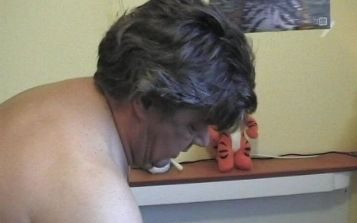 Mature NL: Niederländische reife amateur-ehefrau mit einer großen muschi