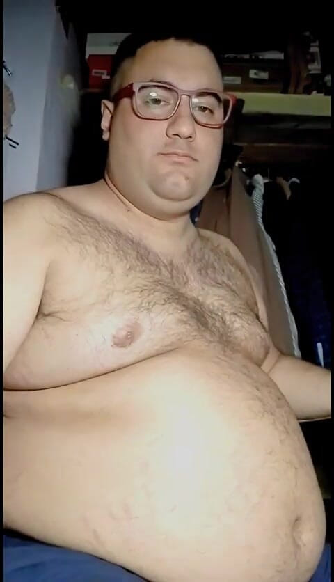 Gordito33PIG: Ganadora de grasa comiendo tocando el vientre