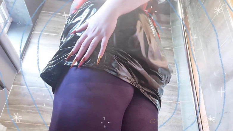 Mxtress Valleycat: Shiny and Nylon