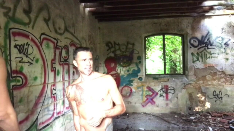 Home web camera: Webcam with Enzo fucked bareback by Iago