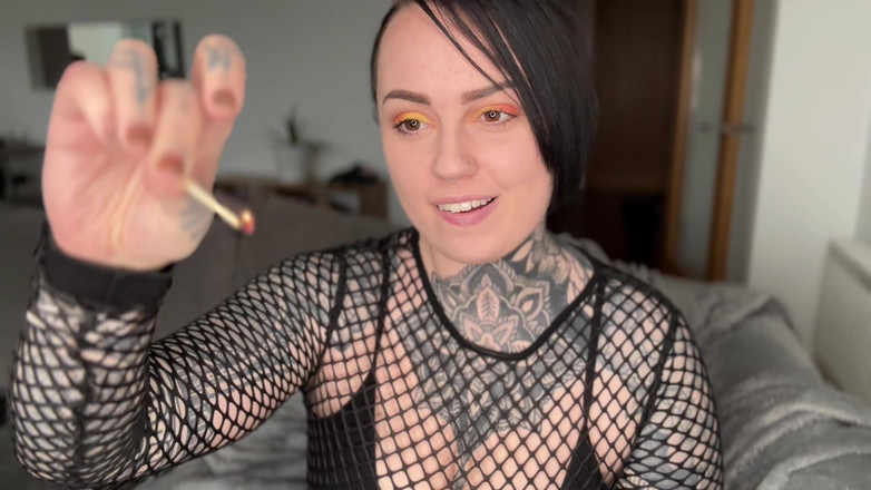 Miss Valentina: Mit feuer spielen