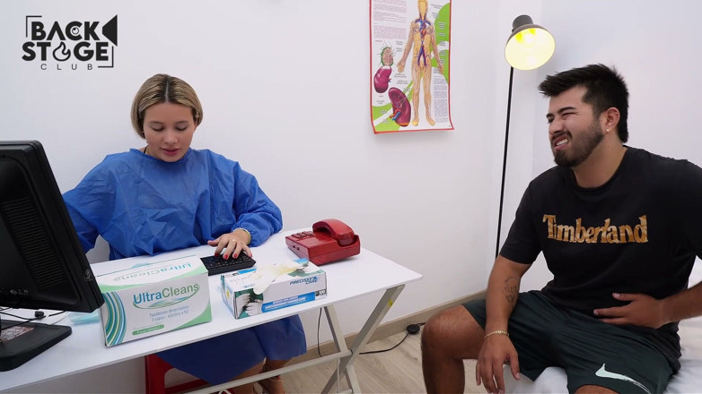 LustHub: Detrás De Cámaras En Video De Enfermera Con Karen Sleent...