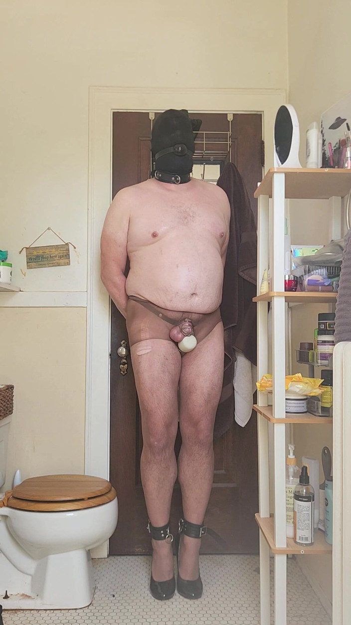 Nyronic: Slave Cums Hands-free in Chastity Cage and Heels