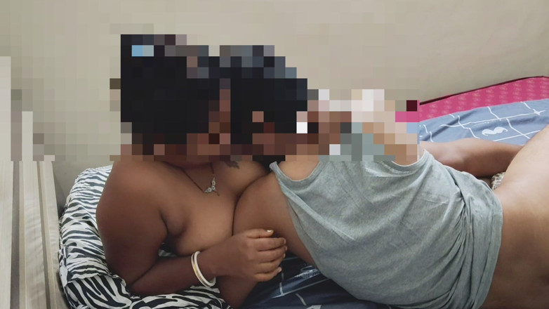 Hot boudi: Indiana esposa tesoura minha esposa se machucou enquanto fode meu...