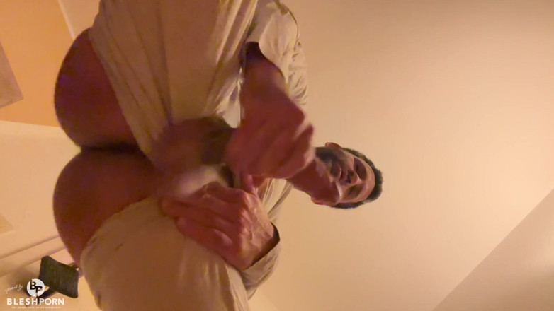 bleshporn: Tim Blesh mette in mostra