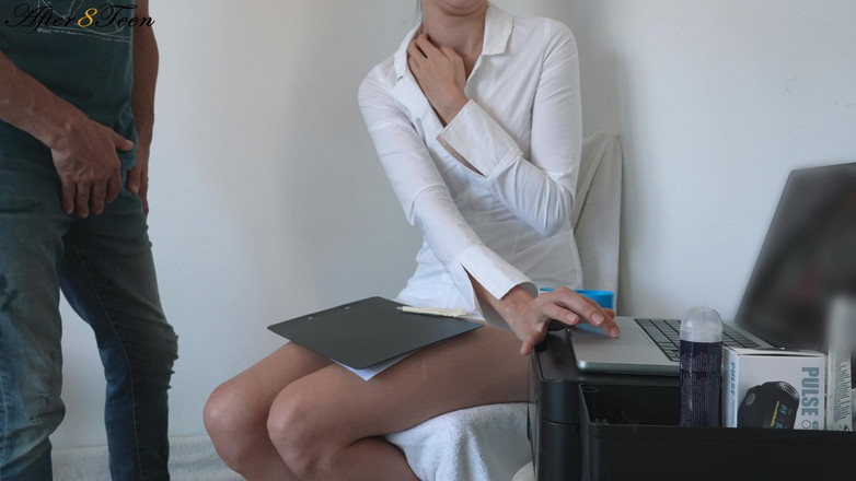 After8Teen: Spermadusche für die sperma-bank-krankenschwester