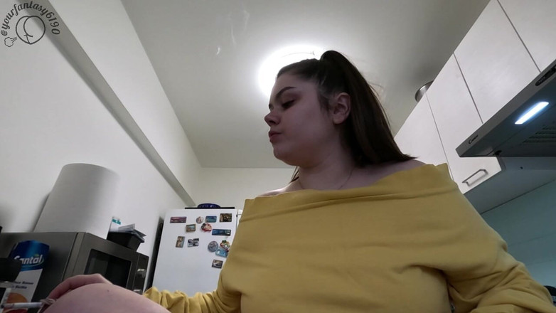 Your fantasy studio: Günün ilk sigarası en iyisidir