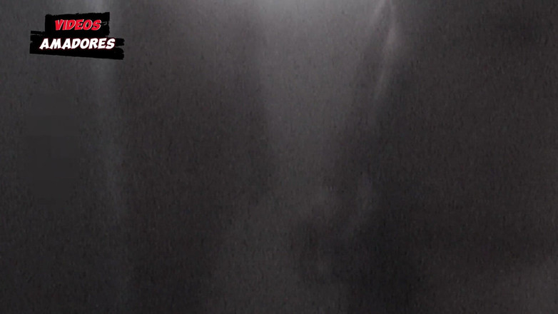 Amateurs videos: Deux lesbiennes prennent une douche