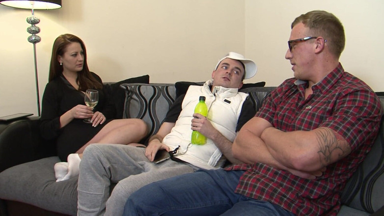 Family Fuckers: Big ass brunette sucks and fucks big cock