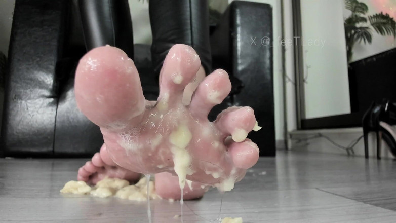 Feet lady: Zerdrück eine Banane