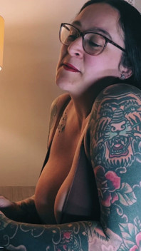 Fantaseando sobre mi jefe travieso oficina milf juego de rol