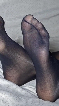 Nylon Feet Jerk off Instructions, Get Ready to Cumshot Now!