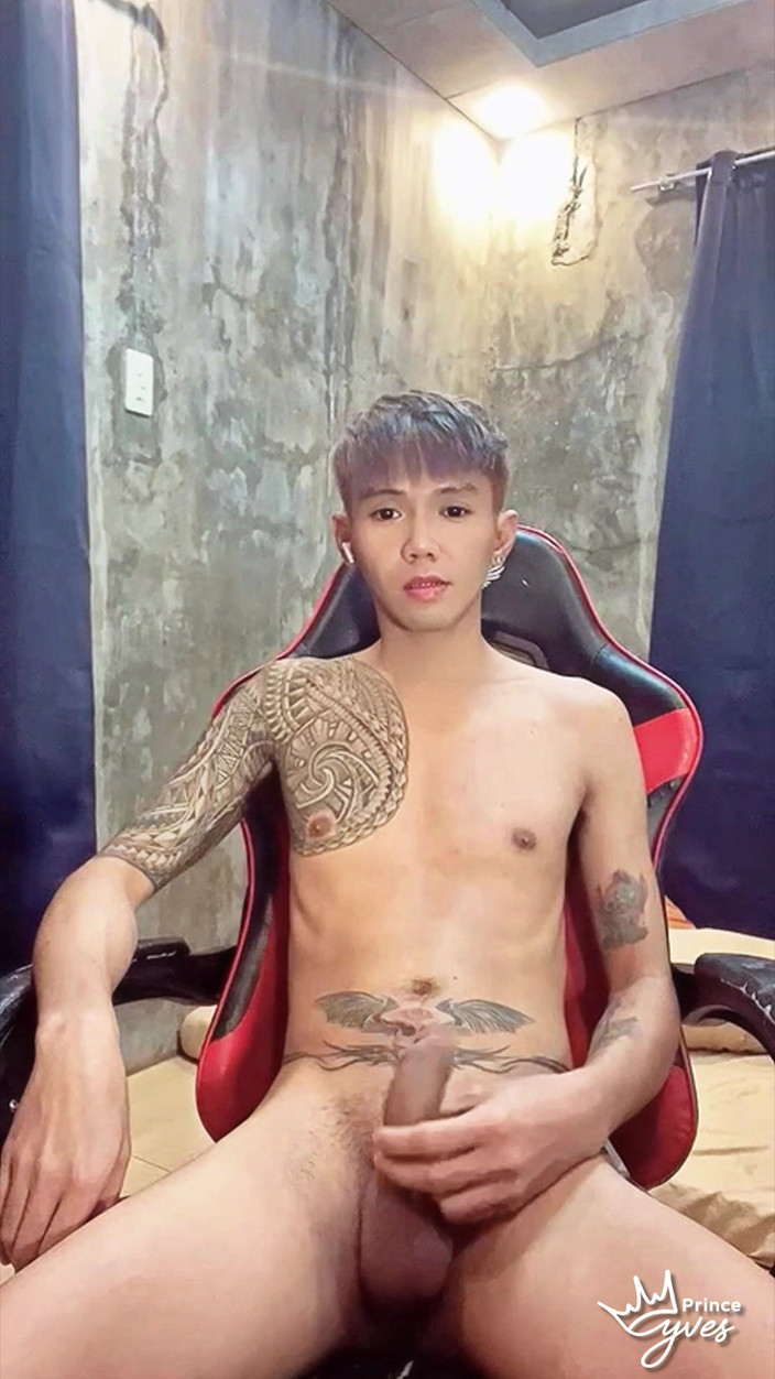 Prince-Yves: Pinoy Horny Inked Twink Playing with His Masturbator Toy