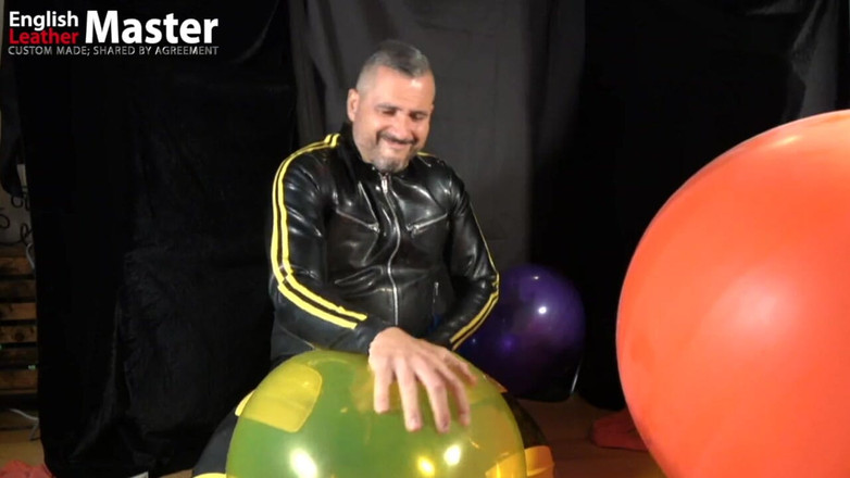 EnglishLeathermaster: Looning повітряна кулька грає без попу, а потім з'являється