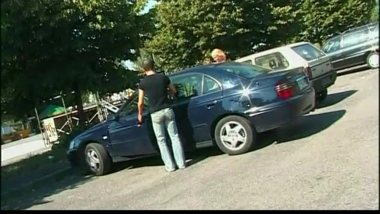 Inhonorof porn: 私のパーソナルトレーナーは私のお尻を激しく犯しました