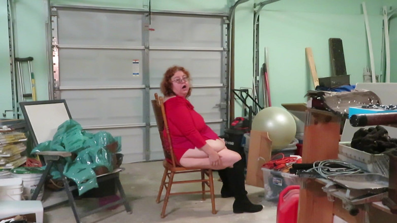 BBW nurse Vicki adventures with friends: Şişman götüm büyük net balonlar patlatıyor