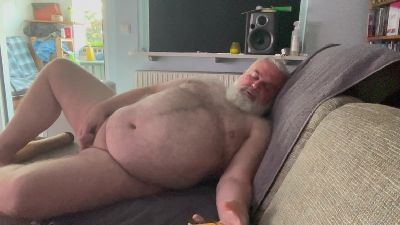 cuddlebearbln: Sorcière sur le canapé 8