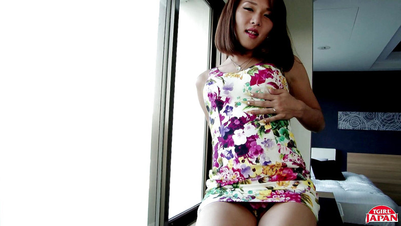 Tgirl Japan: Yeni adı Karina Shiratori sikişiyor