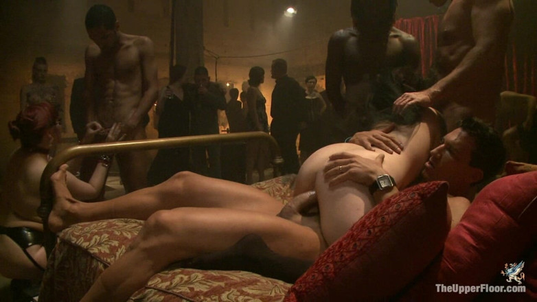The Upper Floor by Kink: Sin's Decollaring