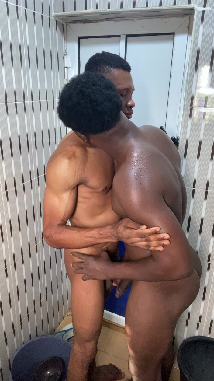 Dverse: 仲間に点滴を送る