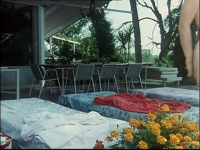 Xtime Network: Vintage threesome party in the swimming pool