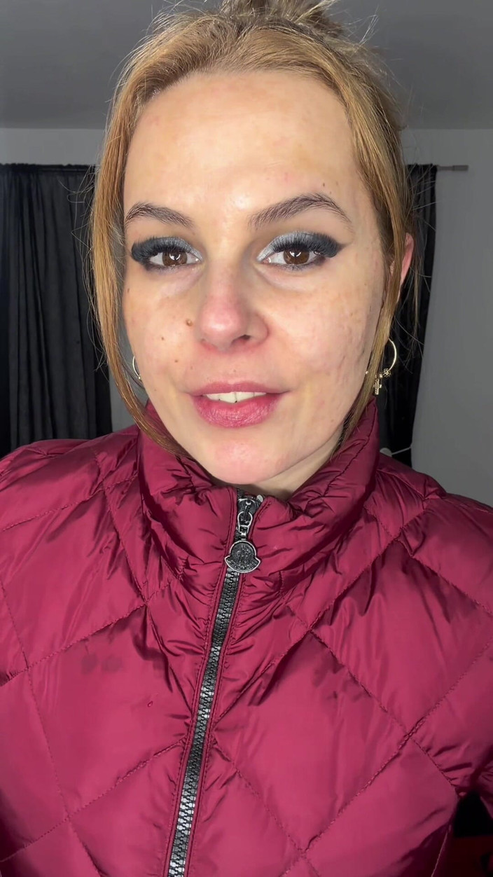 Sexy_Emeli: Puckered Lips