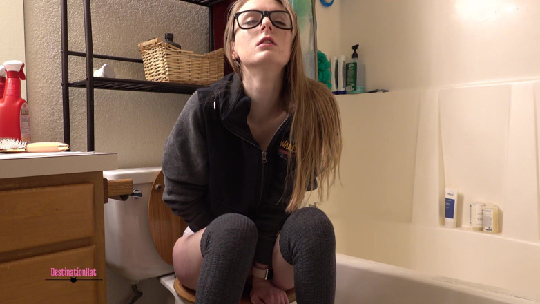Destination Kat: Emergency Pee Leads to Orgasm