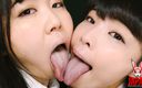 Japan Fetish Fusion: ¡¡POV!! Doble beso de lengua lésbico con estilo colegiala largo...