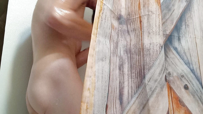 Smoke fetish: Душ демонструє член, коли я приймаю душ