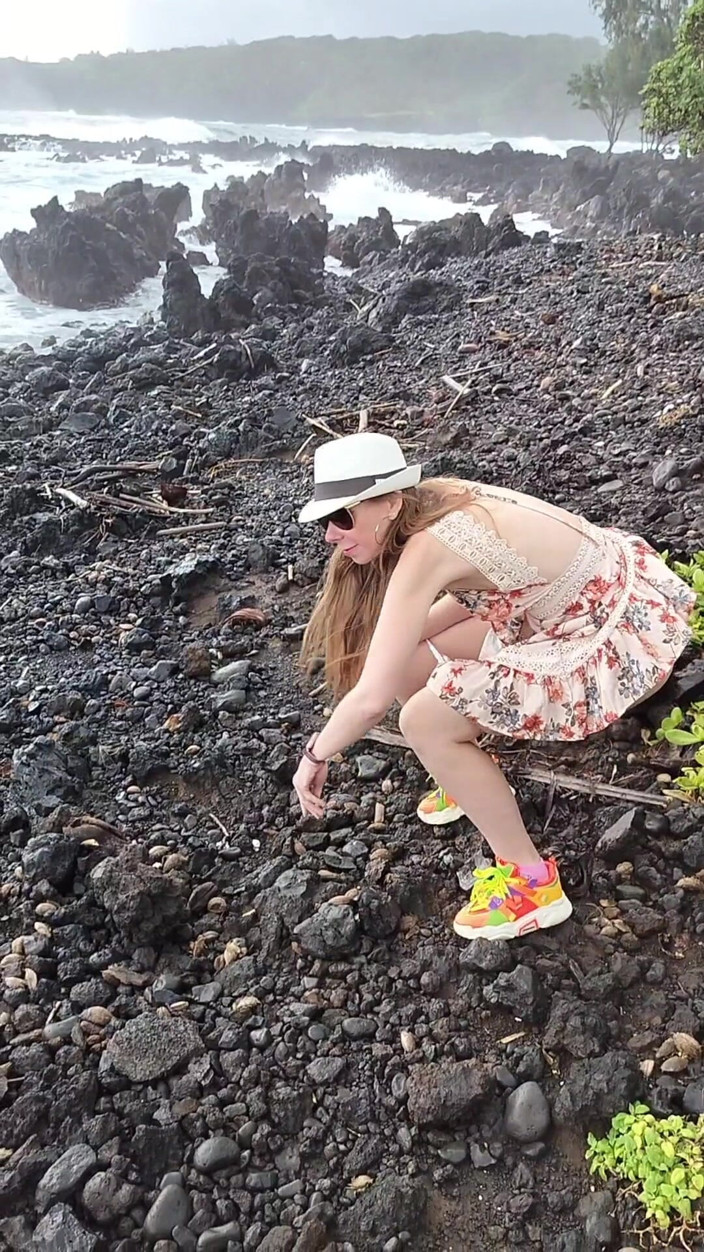 Alice Maze: Alice in Pee Island