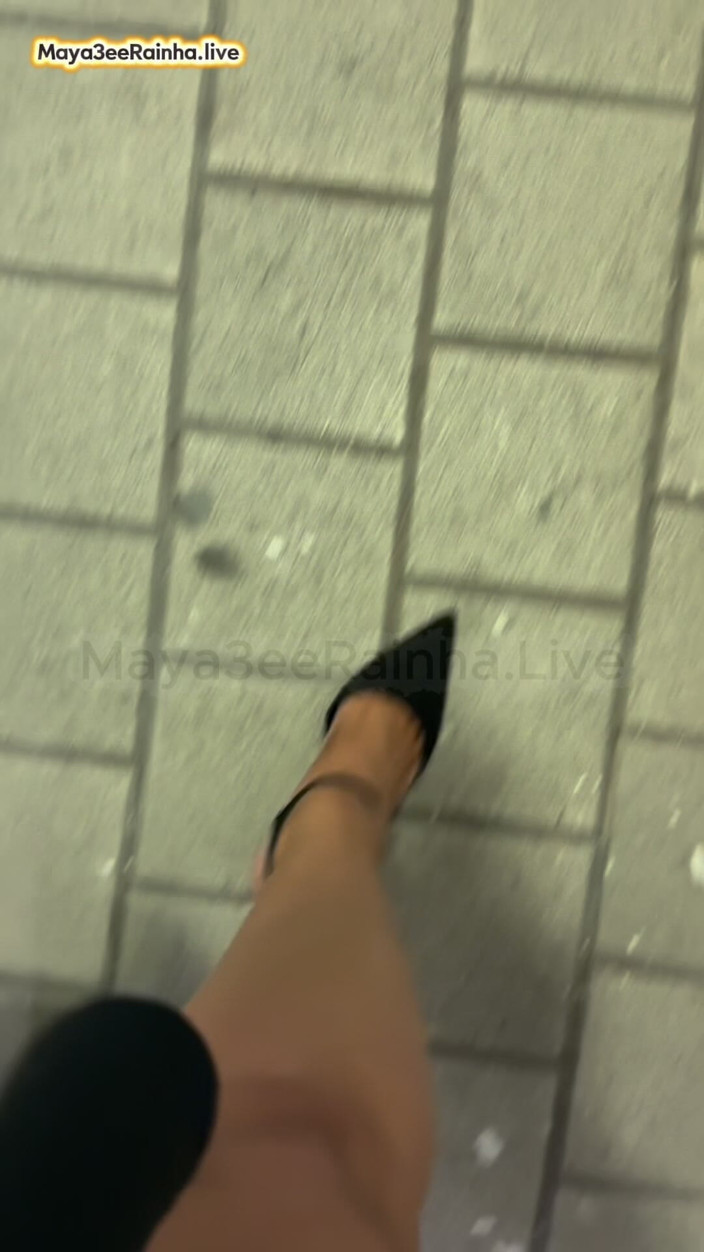 Goddess Maya3ee Rainha: Outdoor-Schuh-dangle: Michael Kors Suede Slingbacks