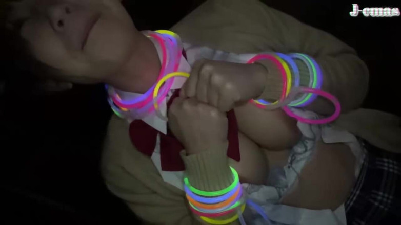 J-Cams: Si cantik yang berani merangkul udara terbuka dan meninggalkan jejak...