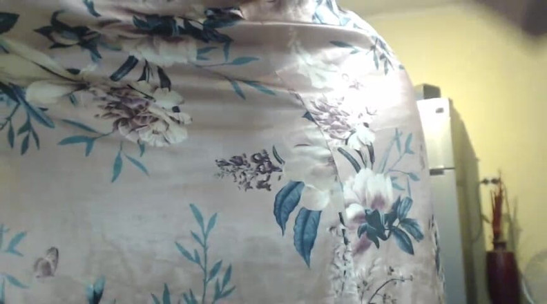 Legendary Booty Overdose: काली अत्यंत विशालकाय सुन्दर महिला हस्तमैथुन करते हुए पड़ोसी को कराहती और चिढ़ाती है