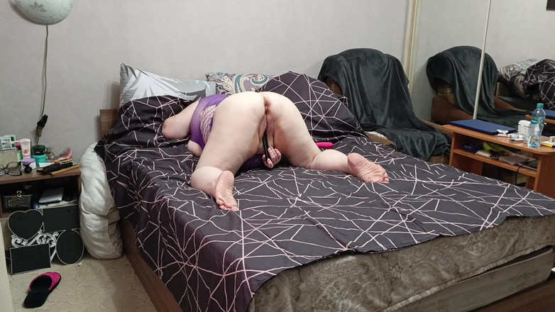 Zona901: Pepek dan jiran dengan pantat besar