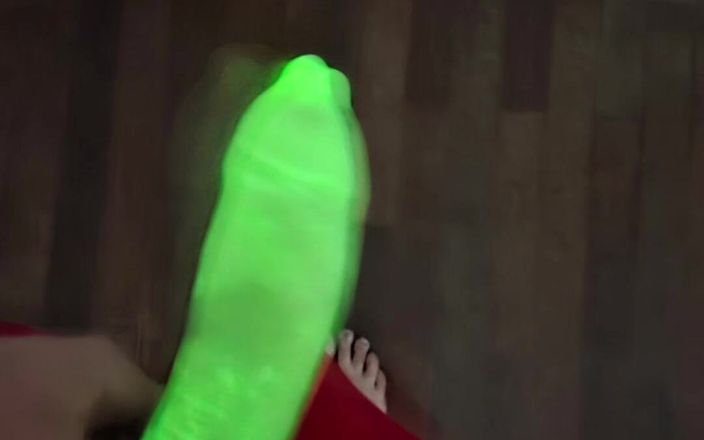 Lkdick8: Bilder aus dem Neonkondom