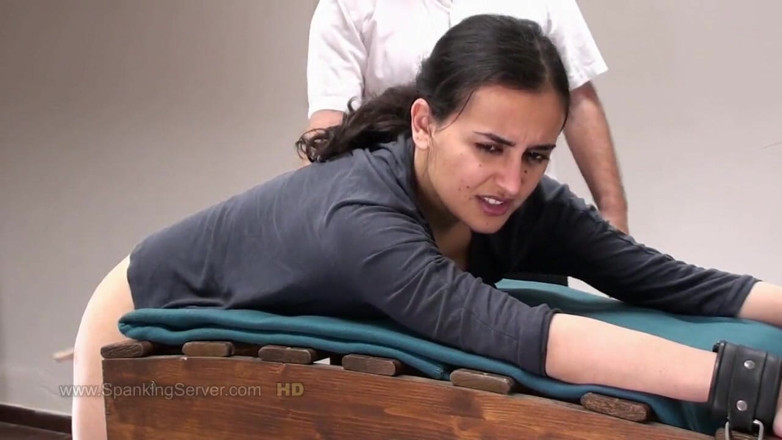 Spanking Server: Yasmeena whipped in prison