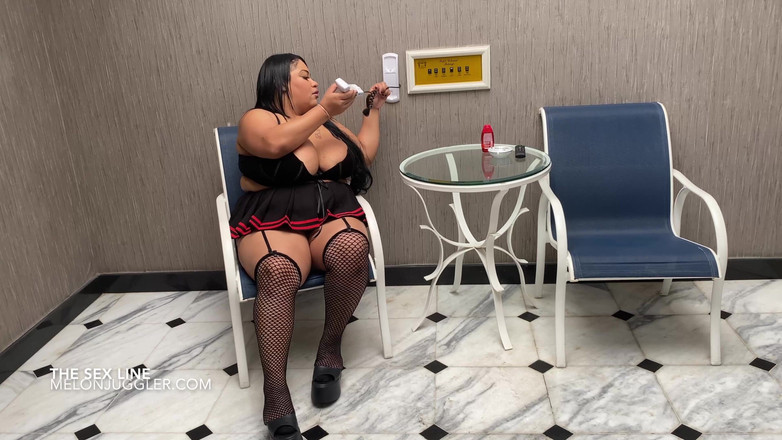 Melon Juggler: Enorma brasilianska bröst sex telefon slampa