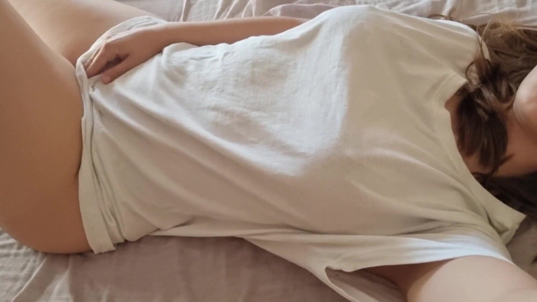 Holycandy: Im Young and Im Hot