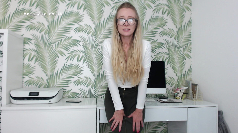 Brea Rose: Minacciare l'insegnante