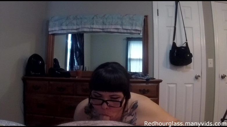 Red Hourglass Amateurs: Bust or bust: Ravz, BBW hotwife