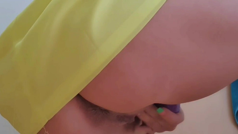 Josani Gwen: Masturbation doggystyle with toy