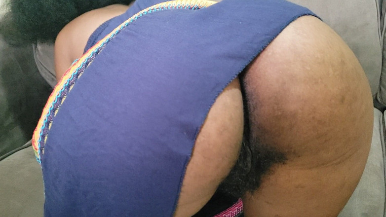 Lovemina: Tyłek Macocha z bielizną