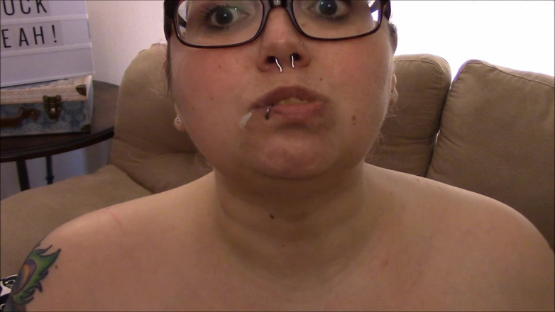 Sara Star: Chewing it up