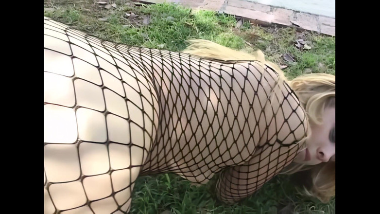 The Hunters: Roxy Sweet dan Kuil Seks