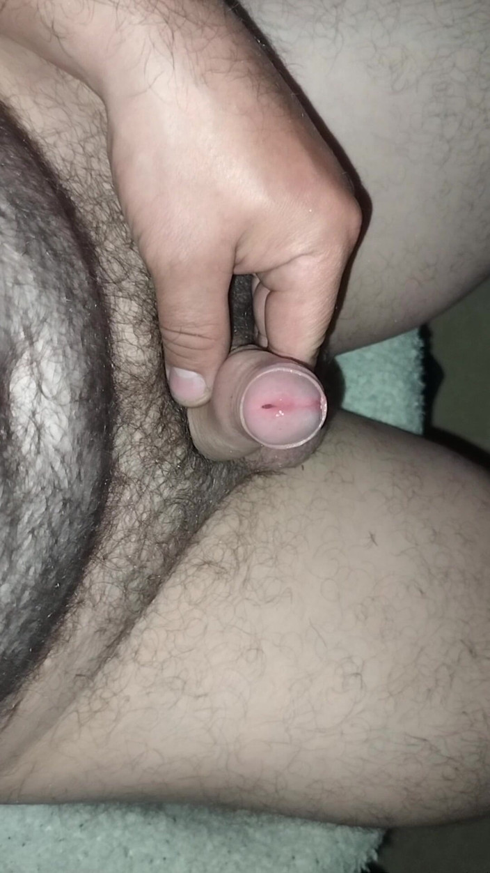 Uhri: Fast Cumshot After Work
