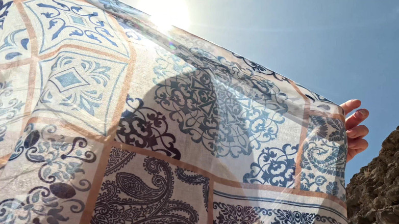 Emma Voyeur: Awek bogel bermain dengan pepek dan tetek di pantai awam